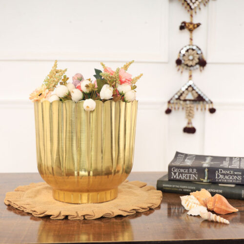 Cosie Coral Planter - Gold