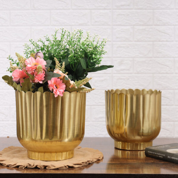 Cosie Coral Planter (Gold) - Set Of Two Cosie Coral Planter (Gold) - Set Of Two