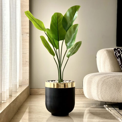 Ebla Iron Planter - Black