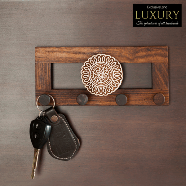 Flower Block Key Holder In Sheesham Wood