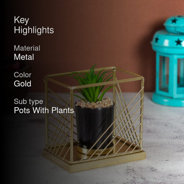 Jadeo Metal Planter Jadeo Metal Planter