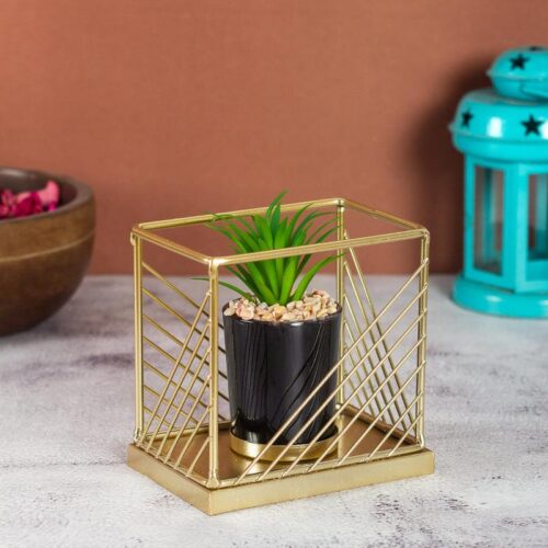 Jadeo Metal Planter