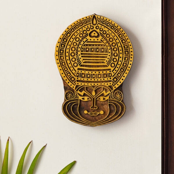 'Kathakali Maquillage' Hand Carved Block Wall Decor In Sheesham Wood