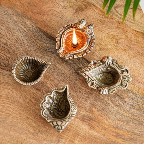 Laxmi-Ganesh, Shankh Pushp' Handcarved Brass Diyas (Set of 4, Hand-Etched, 3.8 cm, 15 & 10 ml, 680 grams (Total))
