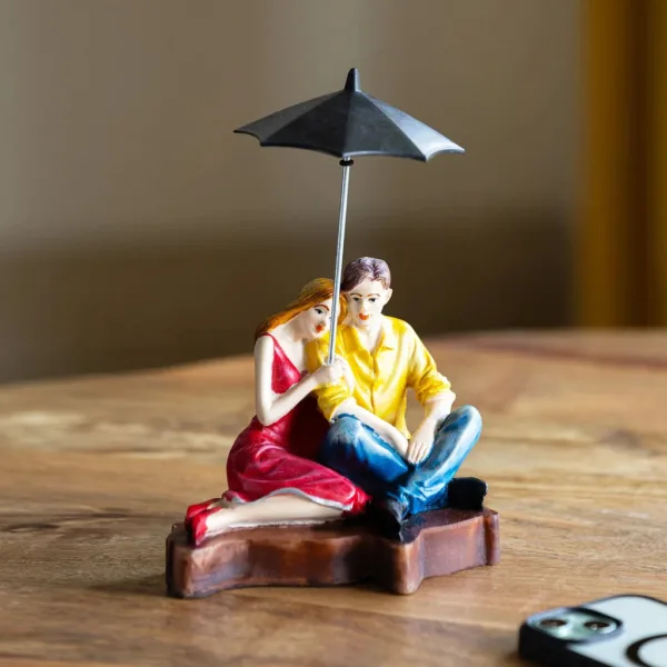 'Love Couple' Modern Decorative Showpiece Statue (Resin, Handcrafted, 21.5 cm) 'Love Couple' Modern Decorative Showpiece Statue (Resin, Handcrafted, 21.5 cm)