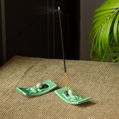 Meditating Frogs' Incense Stick Holder In Ceramic (Set of 2 | 10.2 cm)