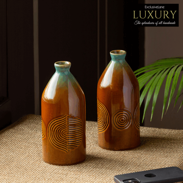 'Peacock Boulevard' Hand-Engraved Ceramic Vases (Set of 2, 20.3 cm)