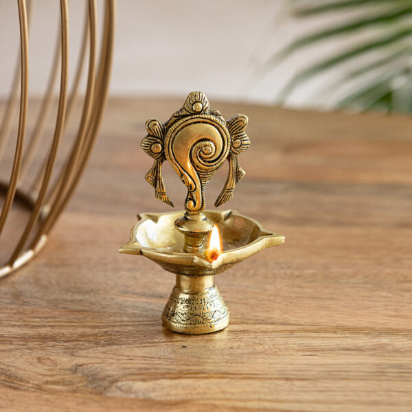 'Shankh Balaji' Handcarved Brass Diya (5 Wicks, 16 cm, 30 ml, 720 grams, Hand-Etched)