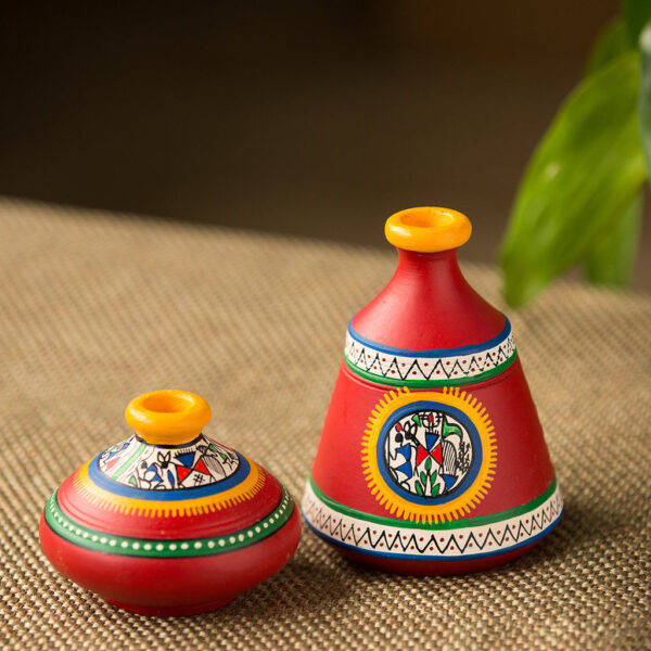 Terracotta Warli Handpainted Set Of 2 Pots Showpieces In Red