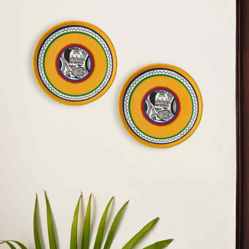 'The Madhubani Tales' Hand Painted Terracotta Wall Plates Wall Decor (20.3 cm, Set of 2, Yellow)